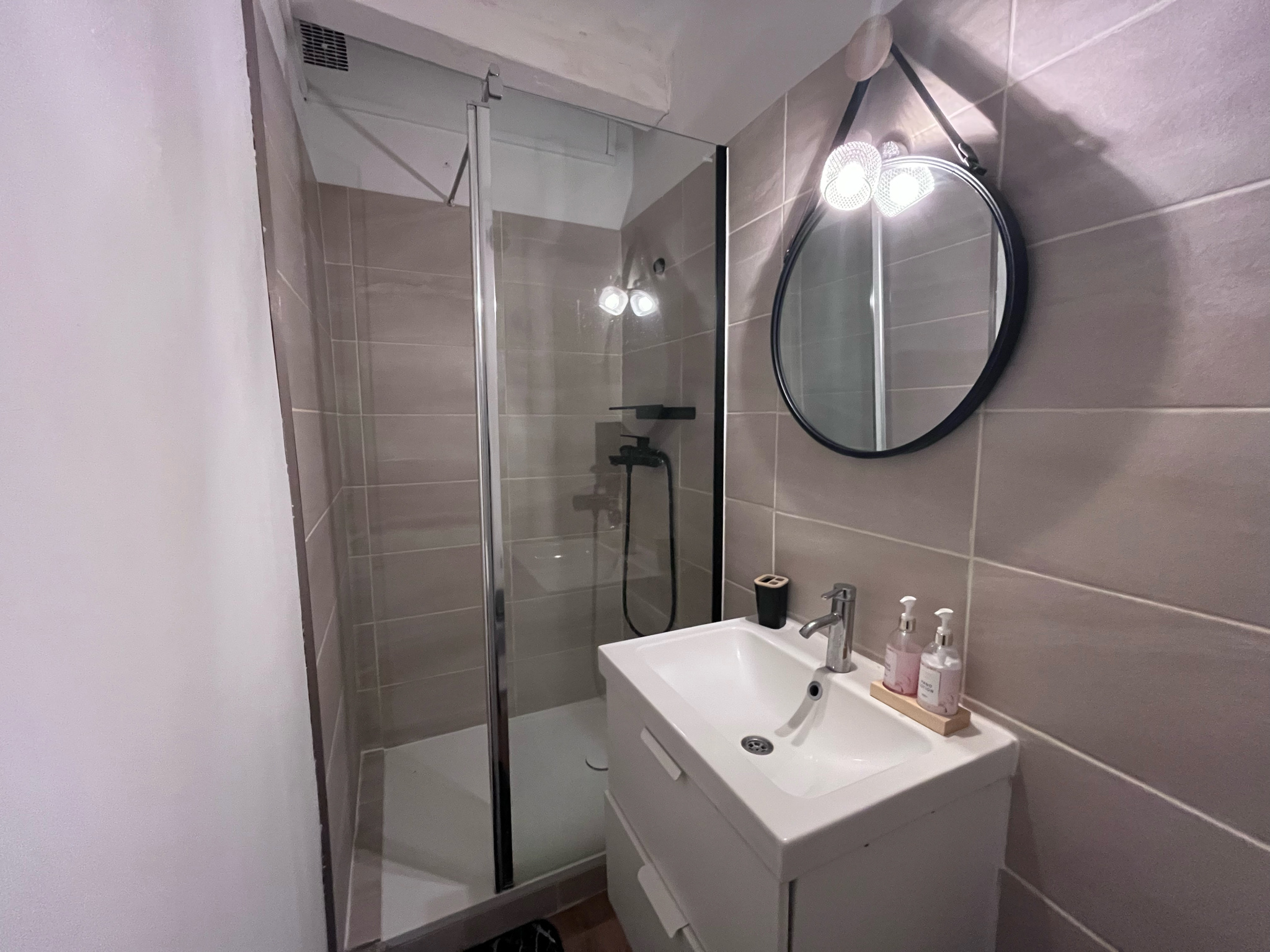 Image_, Studio, Hyères, ref :PCVST270001329