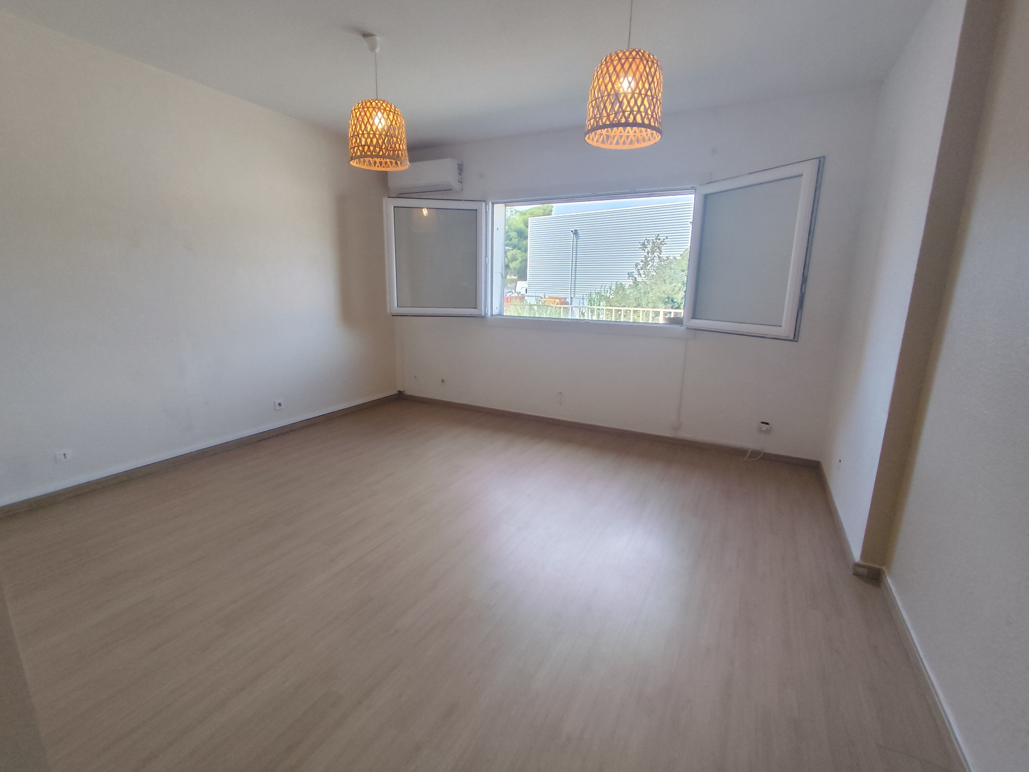 Image_, Local commercial, La Seyne-sur-Mer, ref :DSLCO250001224