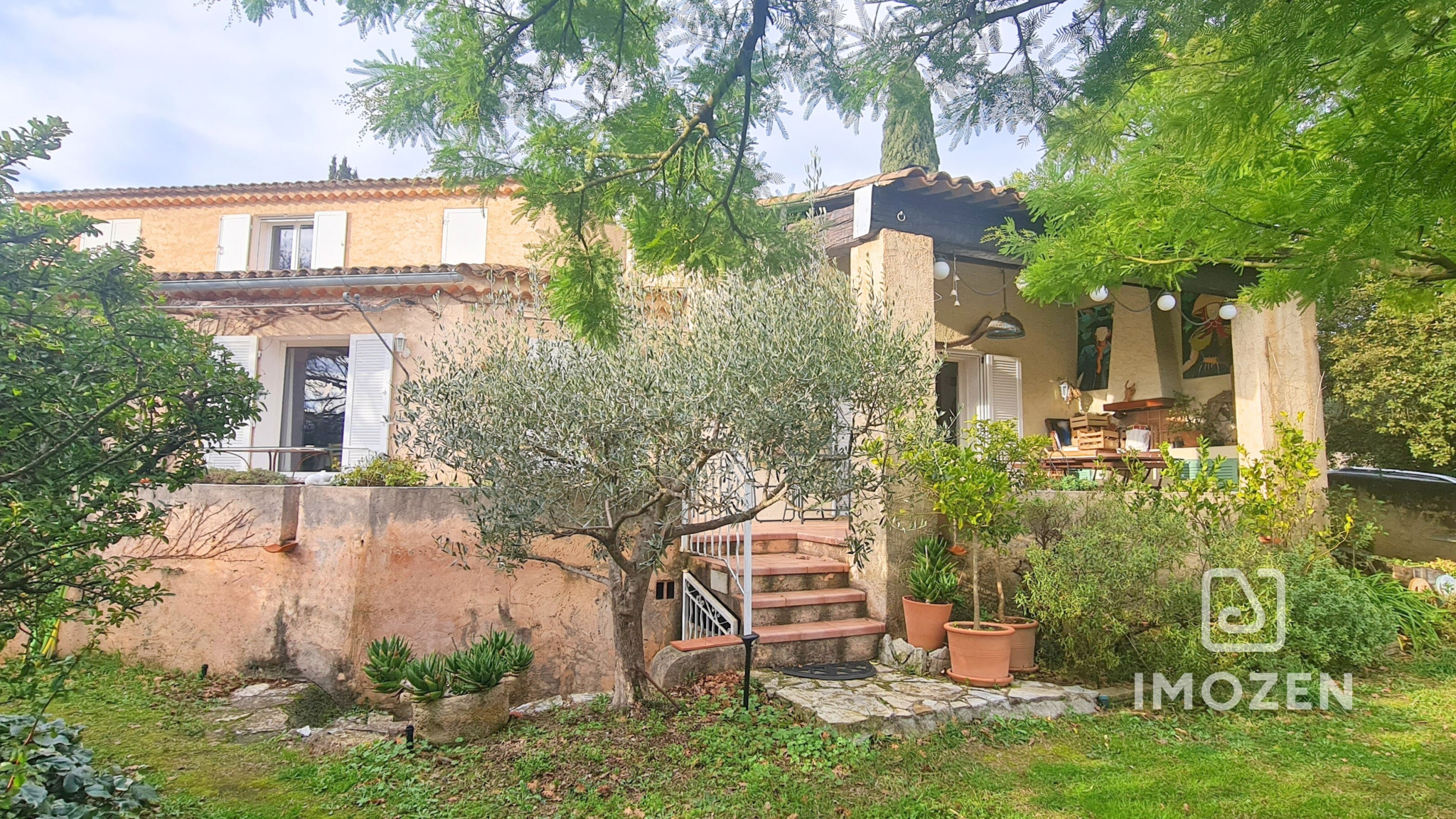 Maison T5 de 149m² - Terrain 990m²