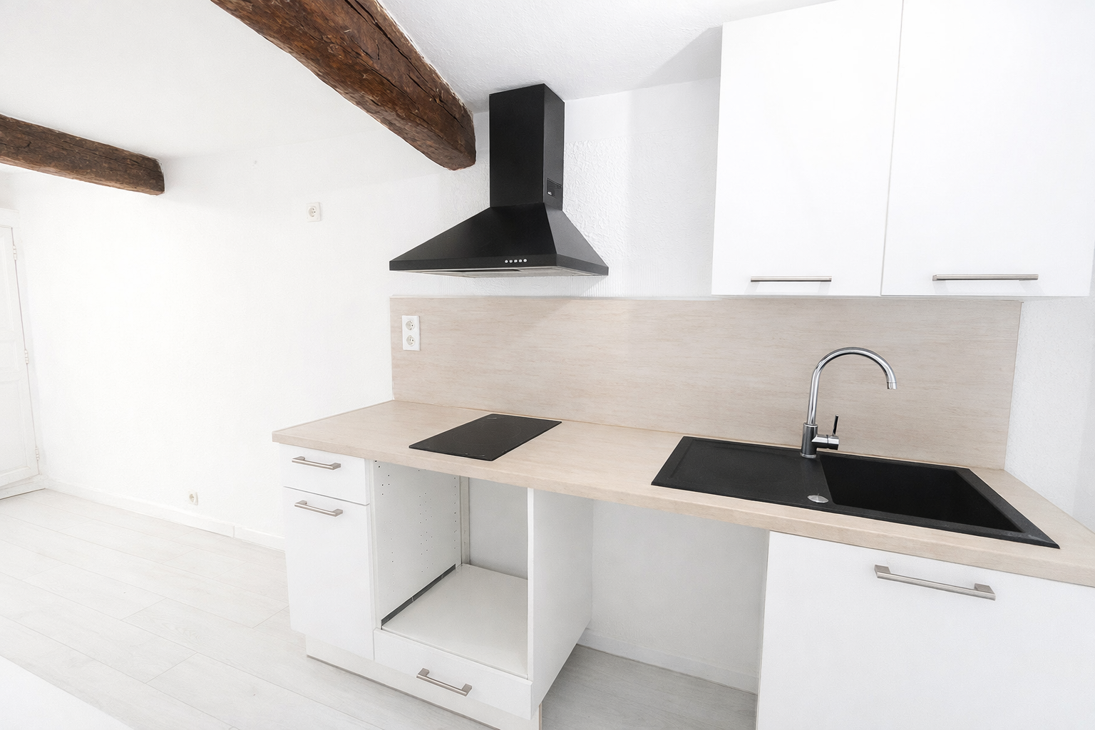 Image_, Studio, Ollioules, ref :DSLST250001332