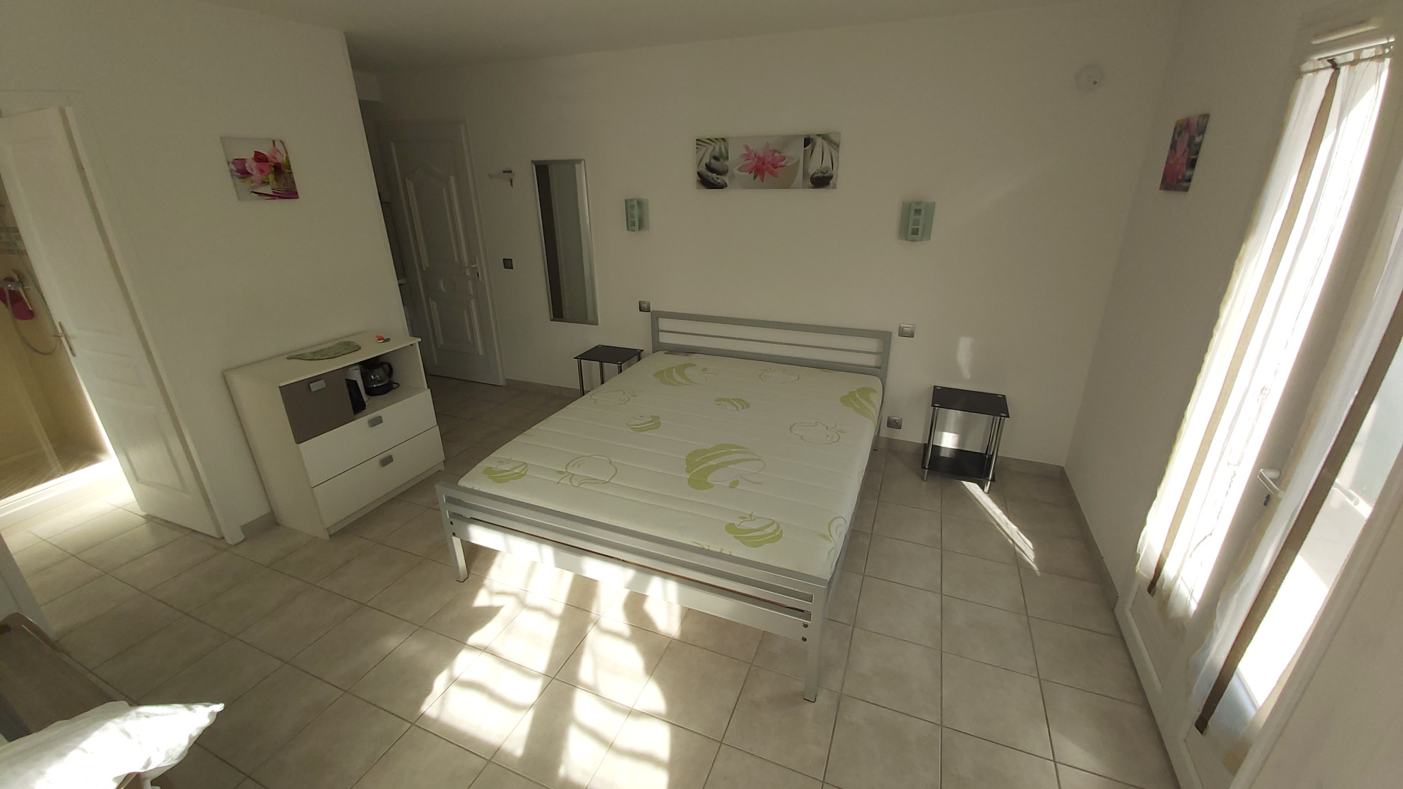 Image_, Studio, Six-Fours-les-Plages, ref :ILST10000394