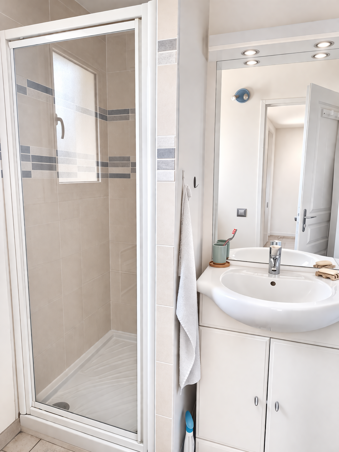 Image_, Studio, Six-Fours-les-Plages, ref :ILST10000394