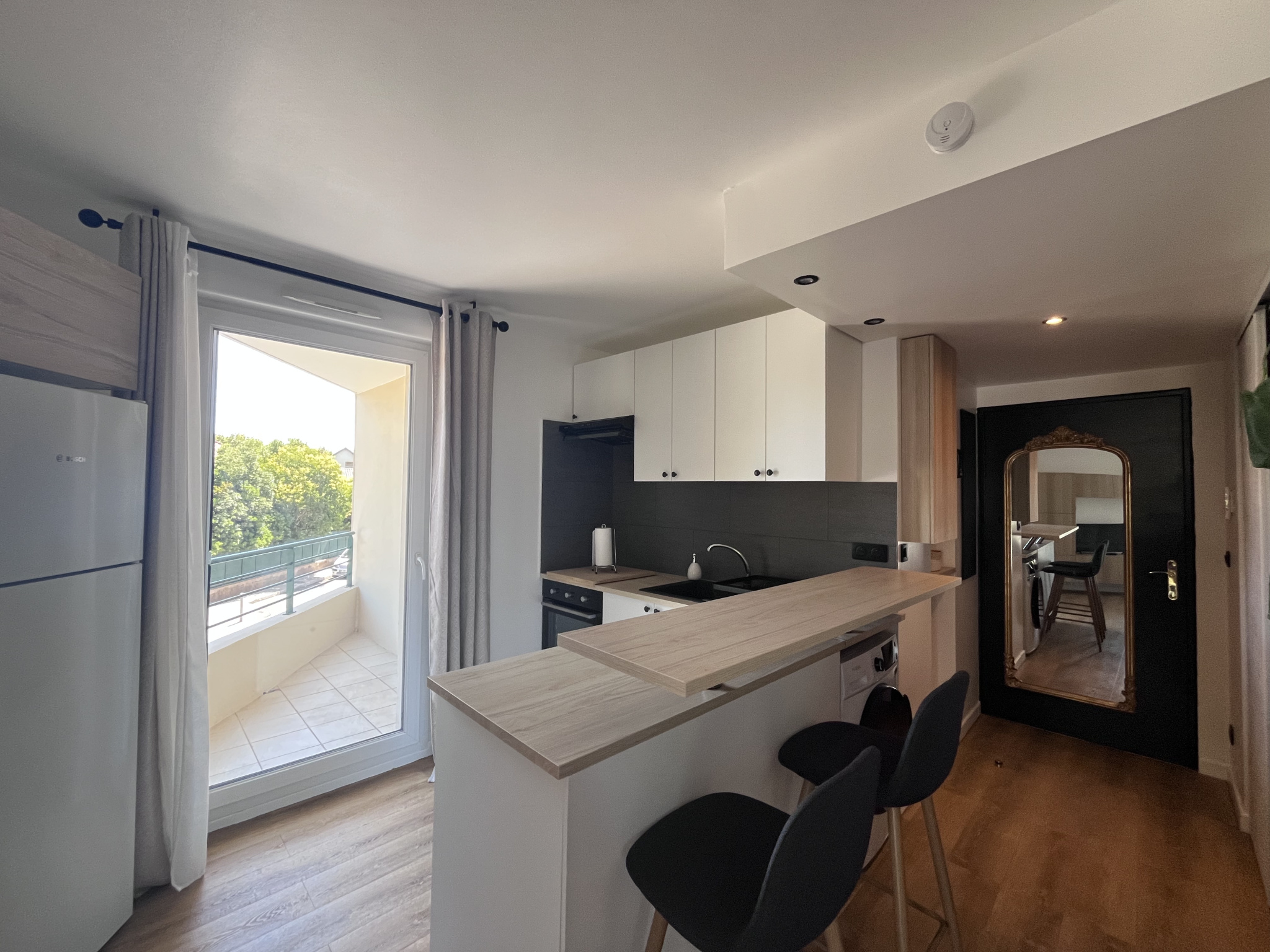 Image_, Studio, Hyères, ref :PCVST270001185