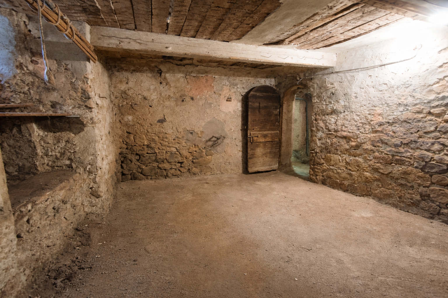 Image_, Cave, La Valette-du-Var, ref :DSLCA250001322