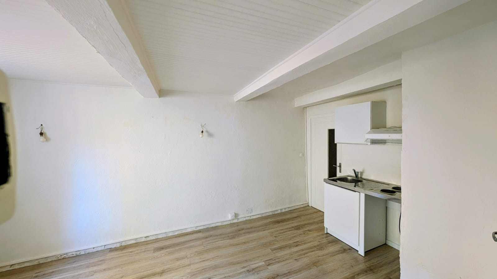 Image_, Studio, Six-Fours-les-Plages, ref :EJVST230001255