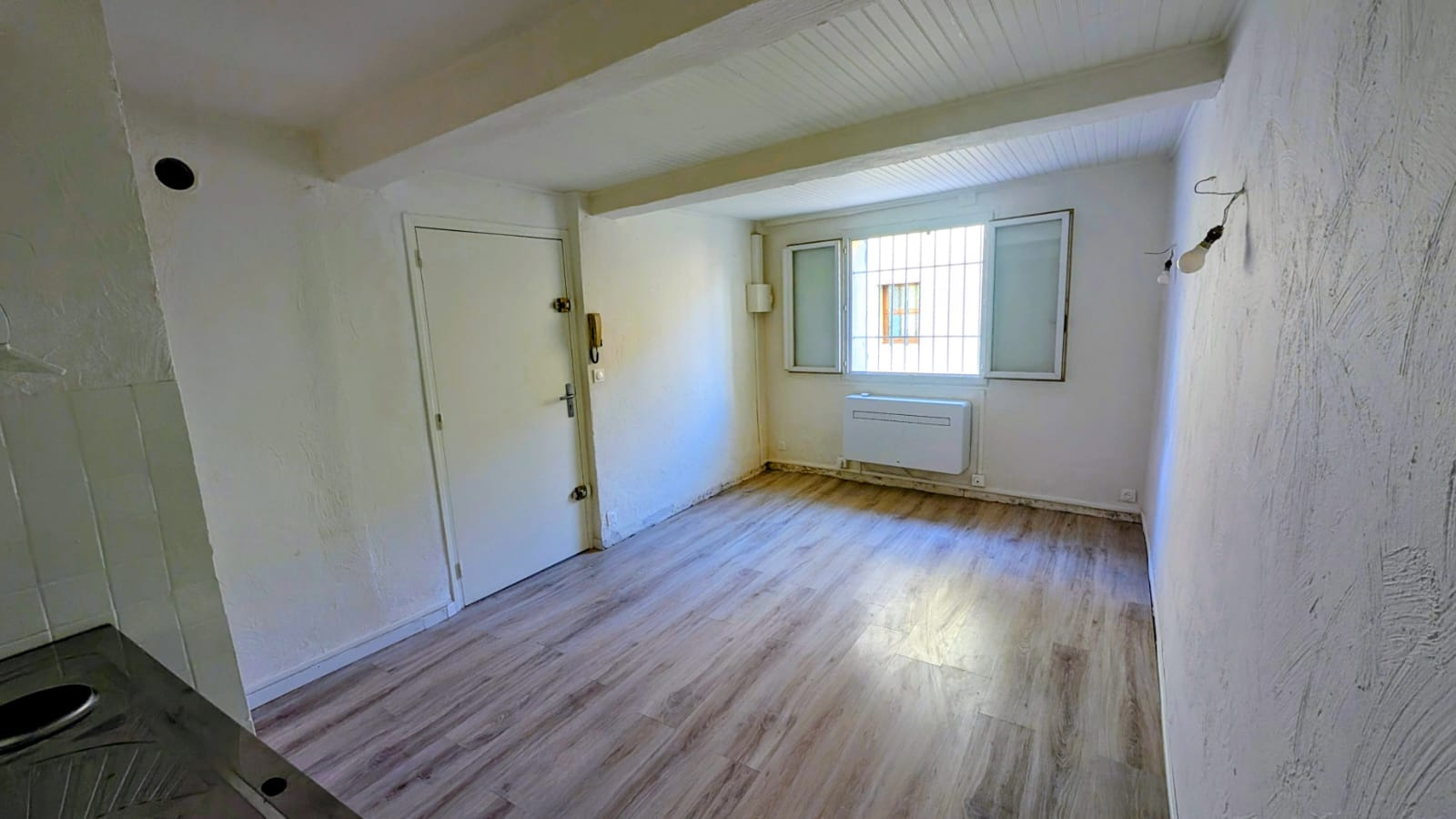 Image_, Studio, Six-Fours-les-Plages, ref :EJVST230001255