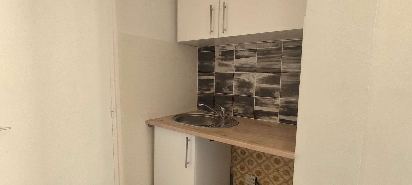 Image_, Studio, Toulon, ref :DSLST250001183