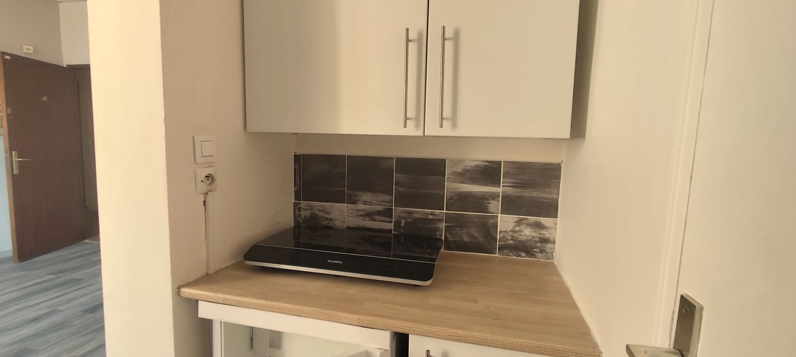 Image_, Studio, Toulon, ref :DSLST250001183