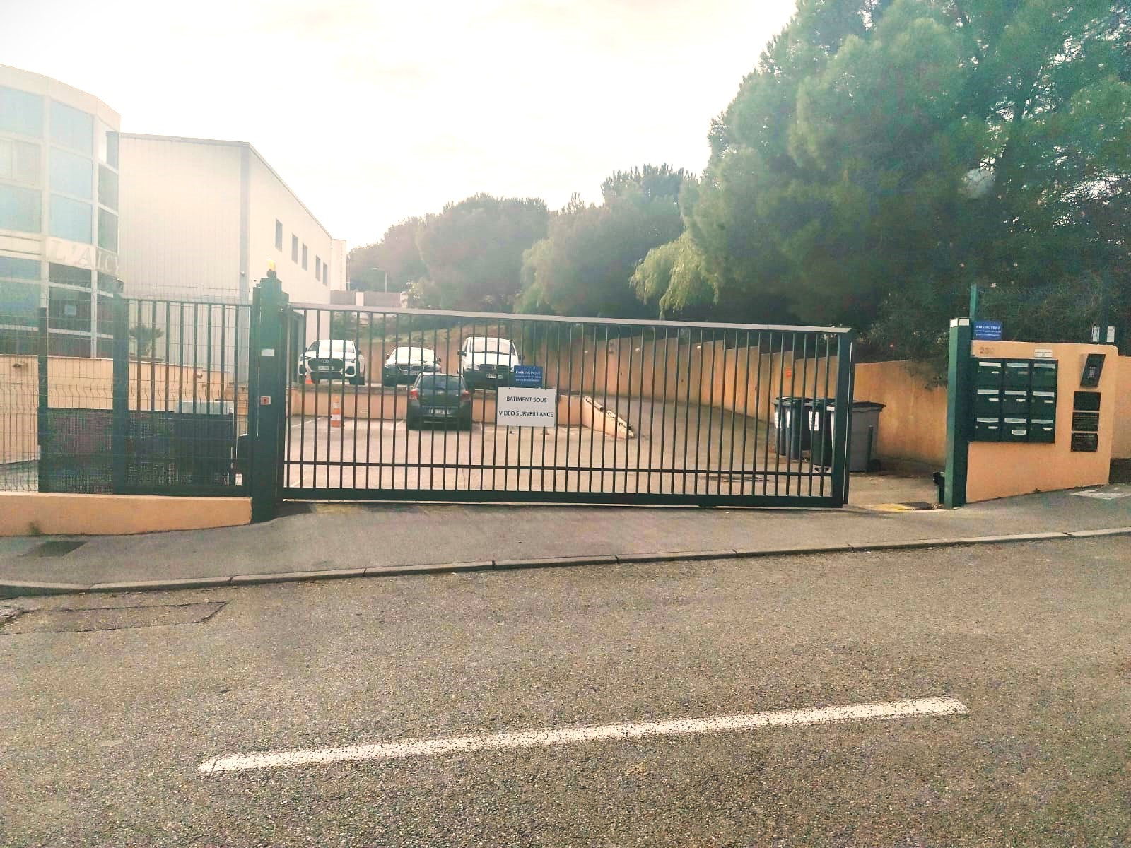 Image_, Local d'activité, La Seyne-sur-Mer, ref :DSLCO250001145