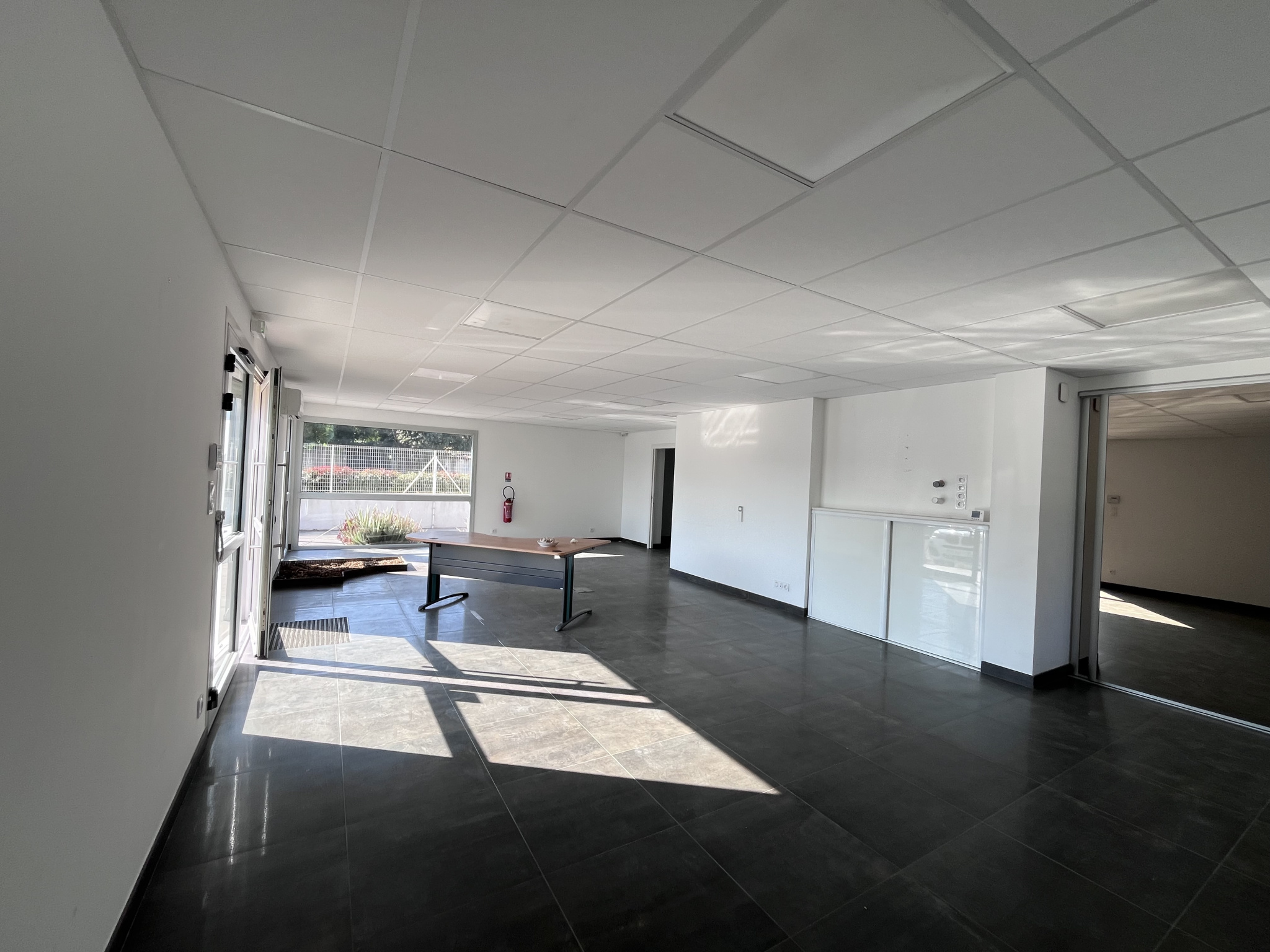 Image_, Local professionnel, La Seyne-sur-Mer, ref :PCLCO270001259