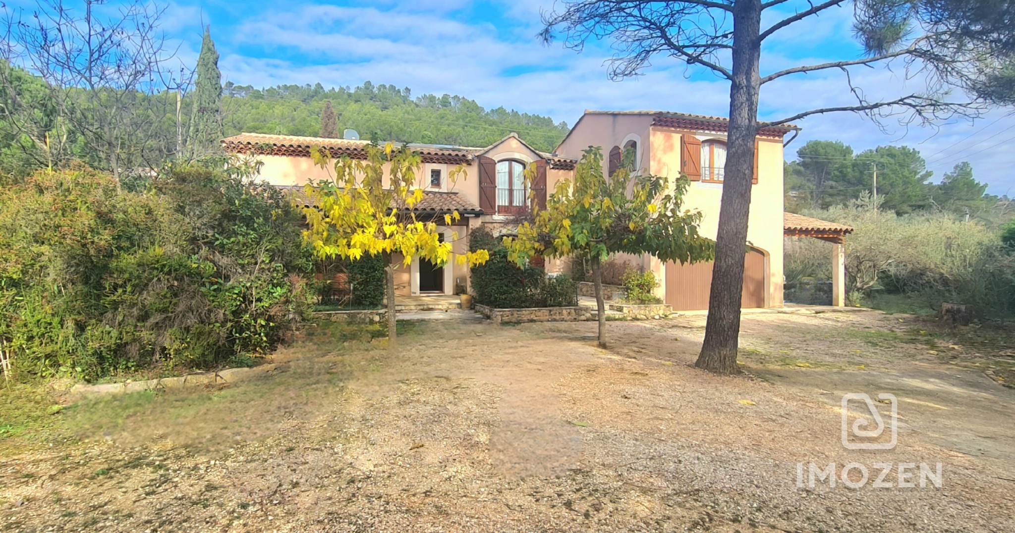 Maison T7 de 193m² - 2580m² de terrain